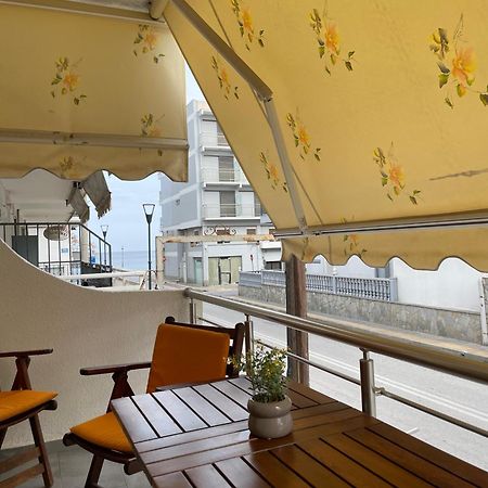 Dt Luxury Apartment Néa Péramos Екстериор снимка
