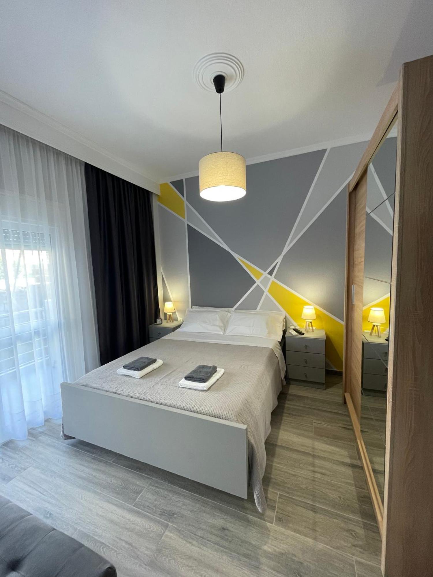 Dt Luxury Apartment Néa Péramos Екстериор снимка
