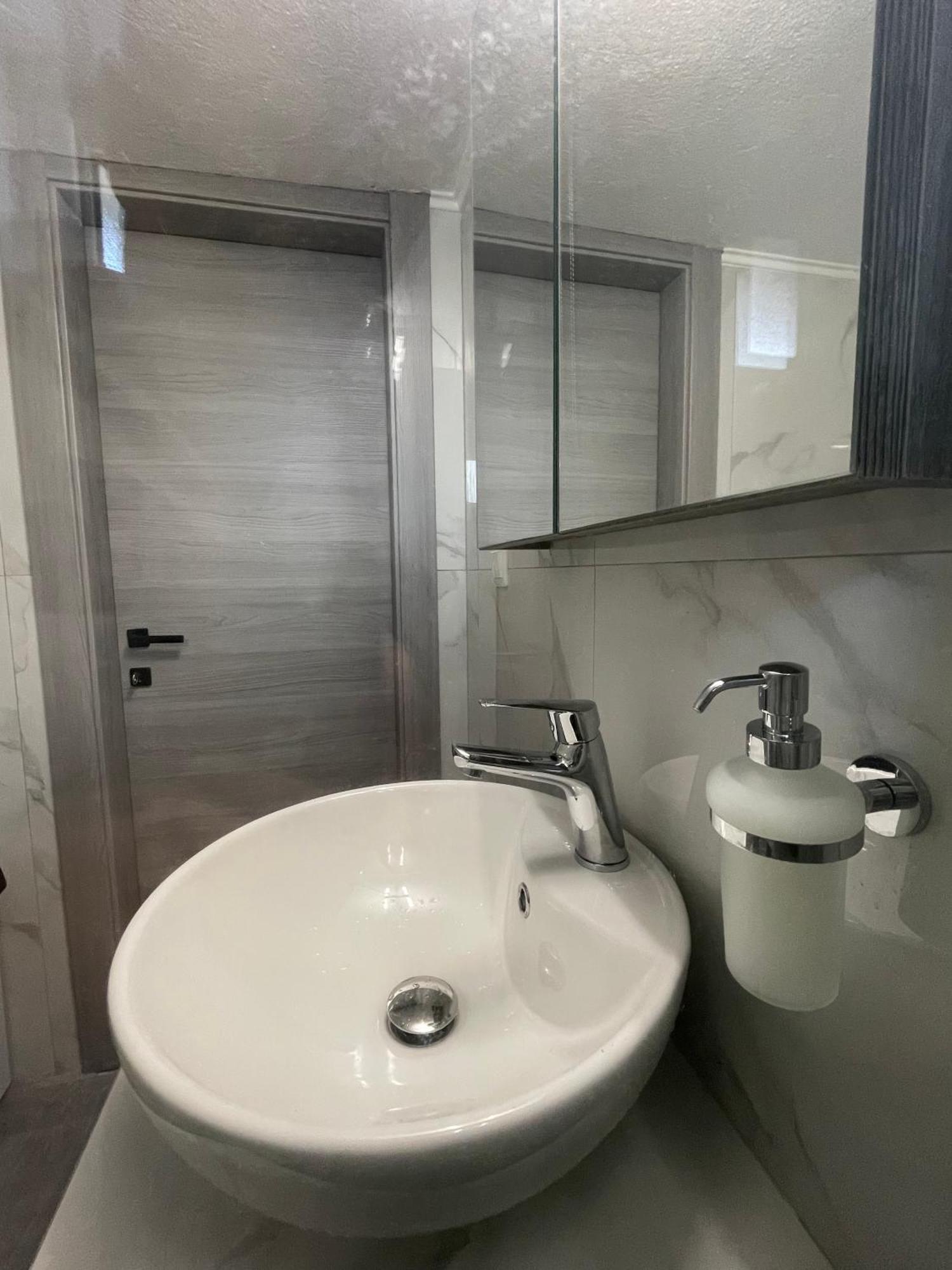 Dt Luxury Apartment Néa Péramos Екстериор снимка